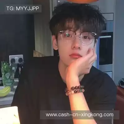 杜严谦